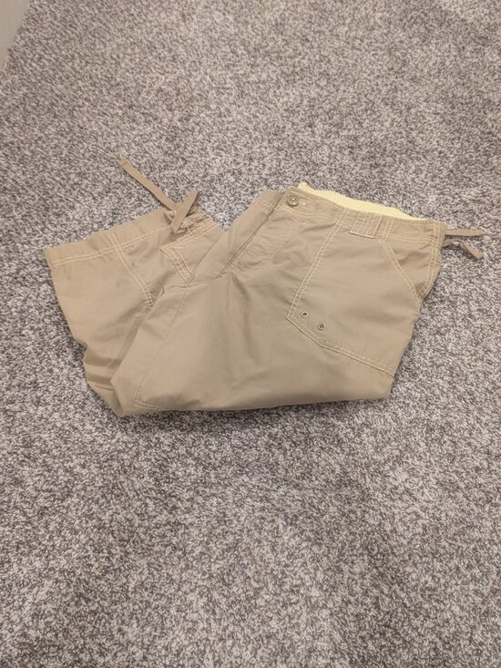 unknown Pants - Khaki Cargo Capri Pants - Size Large